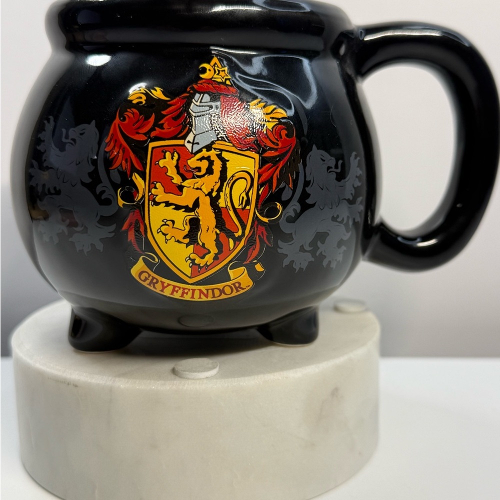 Gryffindor Black Cauldron Mug